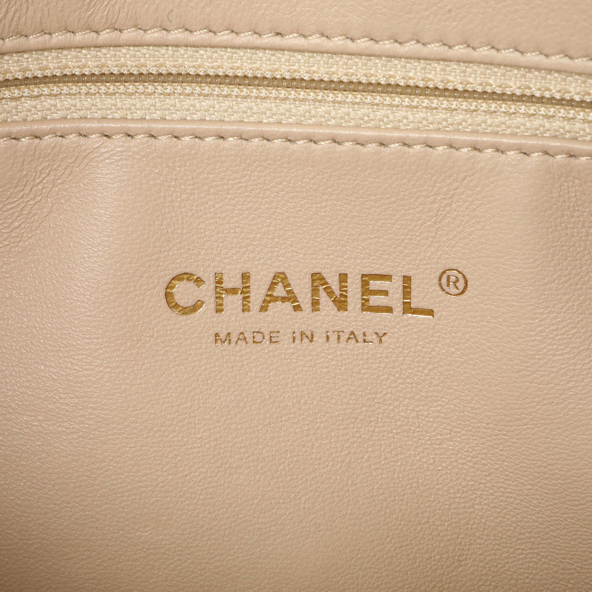 Exclusive Chanel Black Quilted Lambskin Large Carry Chic Shopping Tote — Detail View
