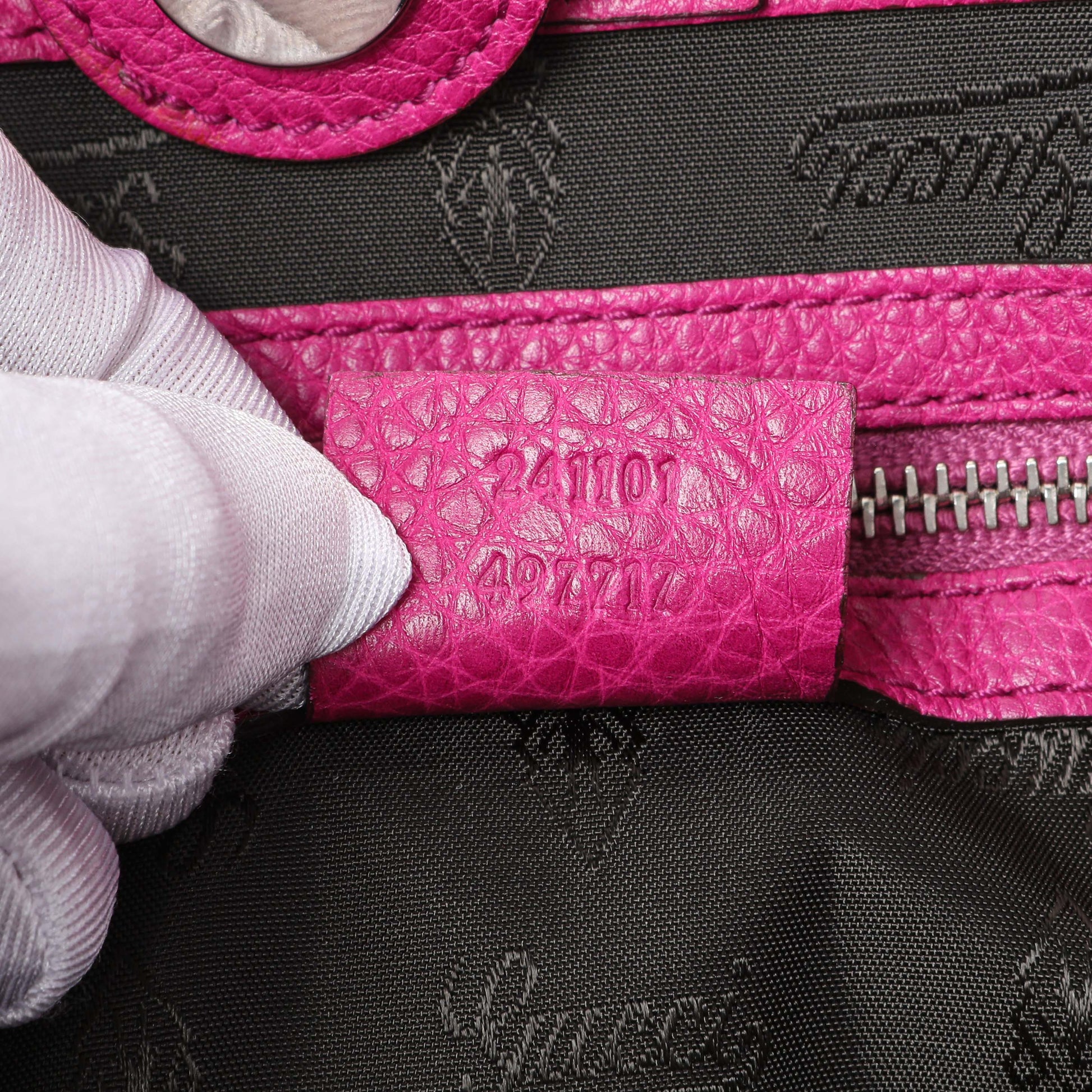 Exclusive Gucci Fuchsia Guccissima Neoprene Techno Tote — Alternate View 10