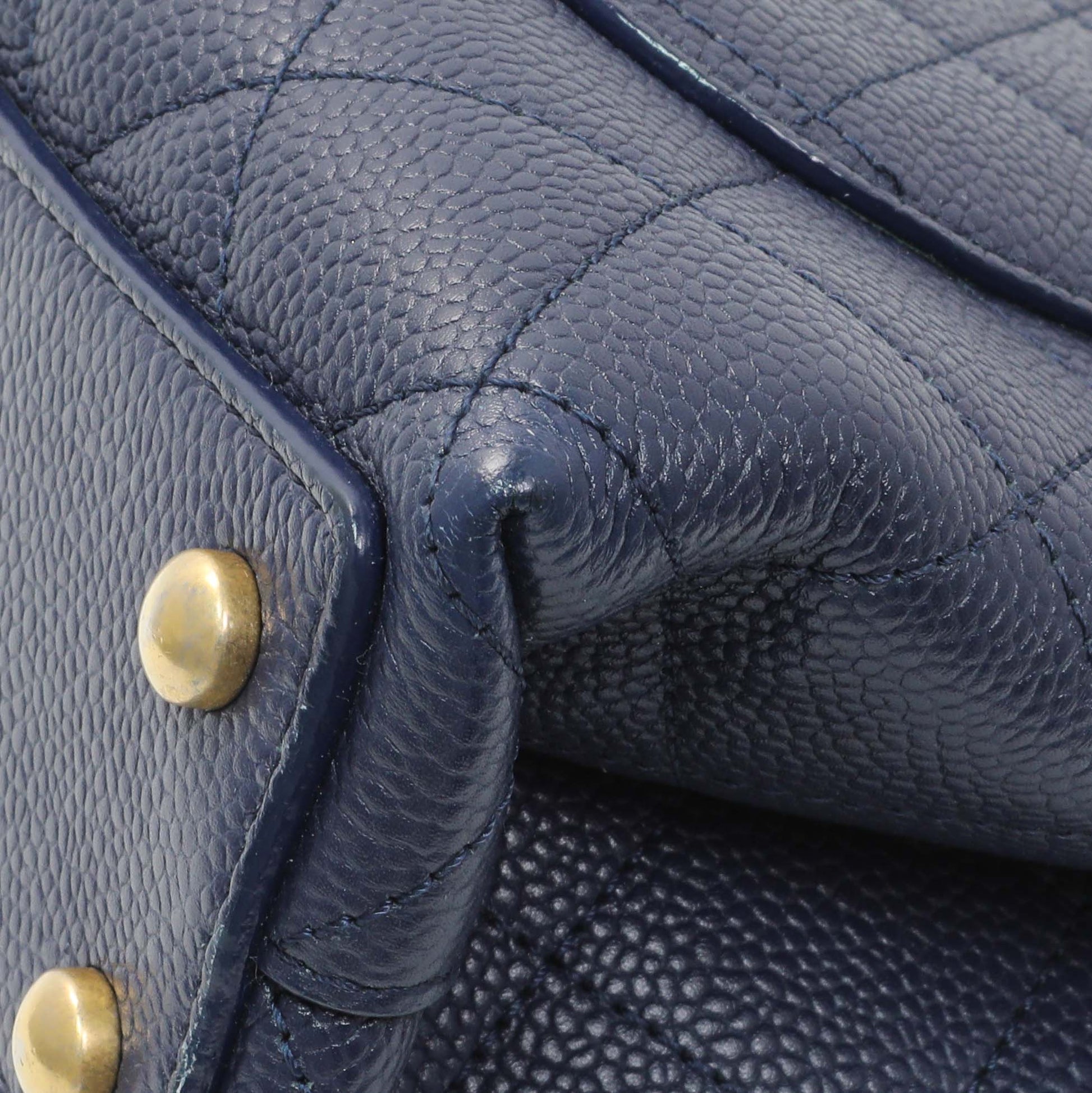 Exclusive Chanel Navy Blue Caviar City Walk Flap — Alternate View 7