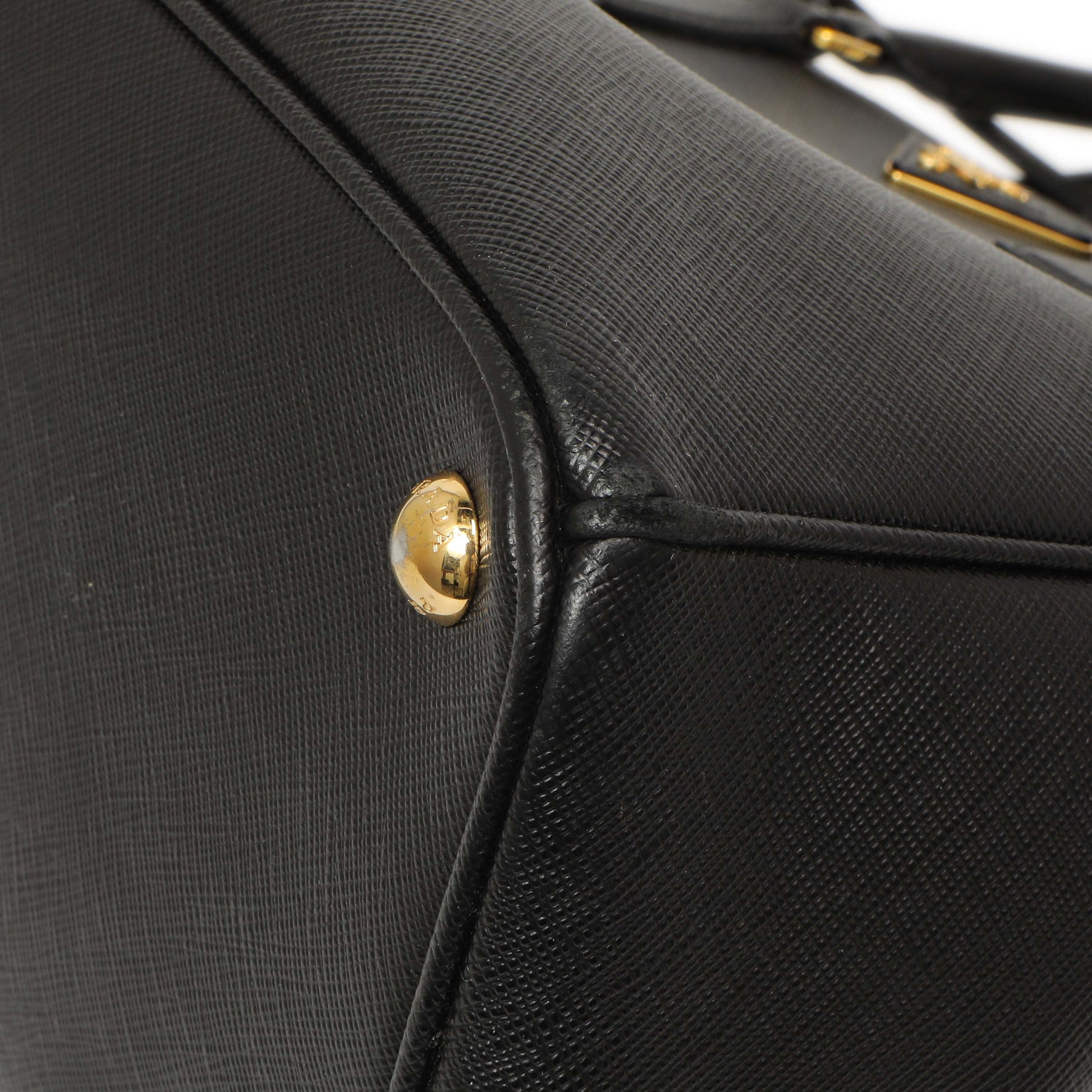 Exclusive Prada Black Saffiano Medium Galleria Double Zip Tote — Detail View