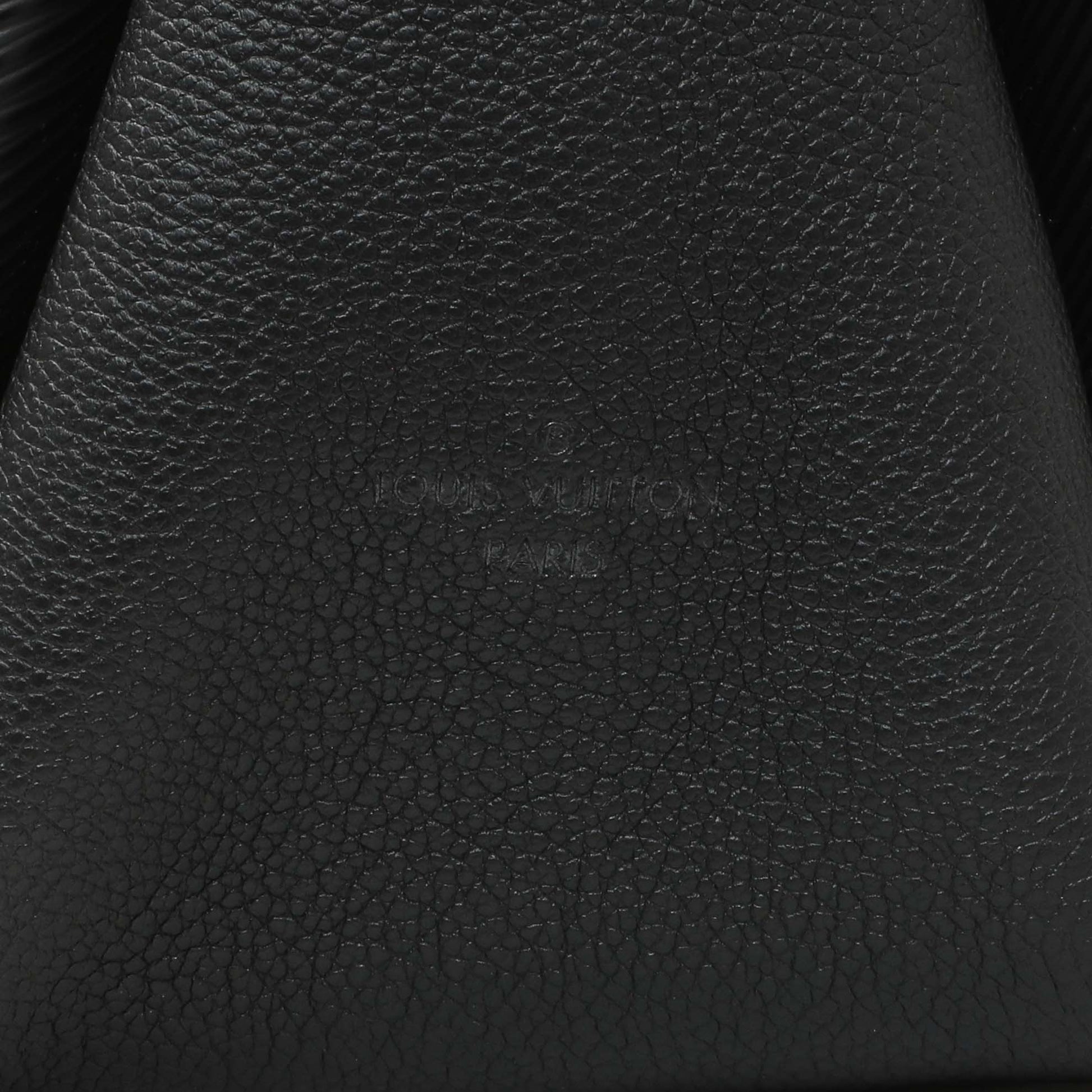 Exclusive Louis Vuitton Black Epi Soufflot MM — Alternate View 7