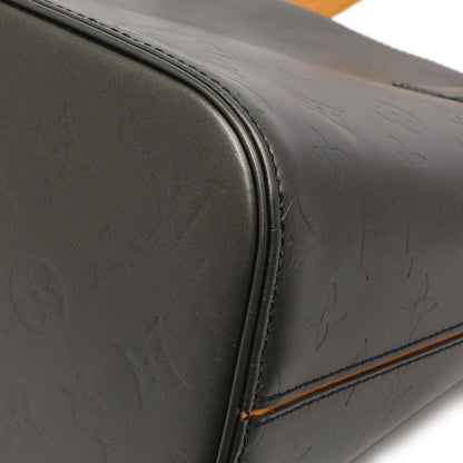 Exclusive Louis Vuitton Grey Mat Monogram Stockton — Detail View