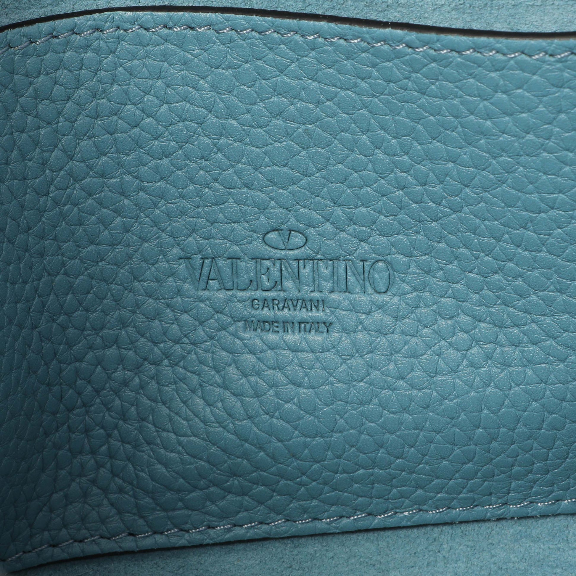 Exclusive Valentino Blue Pebbled Calfskin Medium Rockstud Flip Lock Crossbody Bag — Detail View