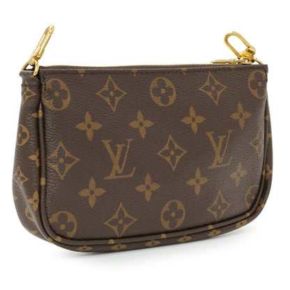 Exclusive Louis Vuitton Monogram Multi Pochette Accessories — Lifestyle View