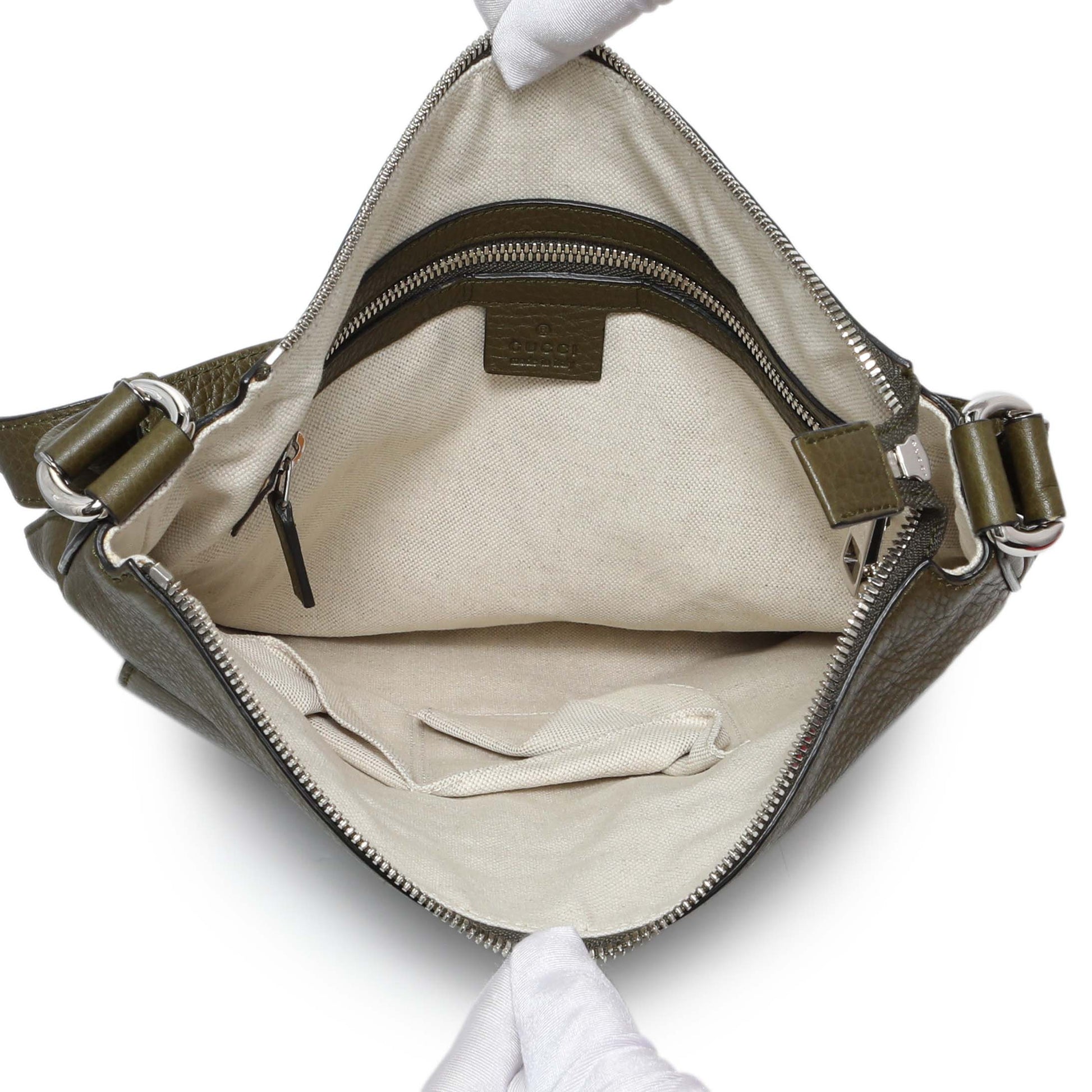 Exclusive Gucci Green Pebbled Calfskin Medium Soho Messenger Bag — Alternate View 8
