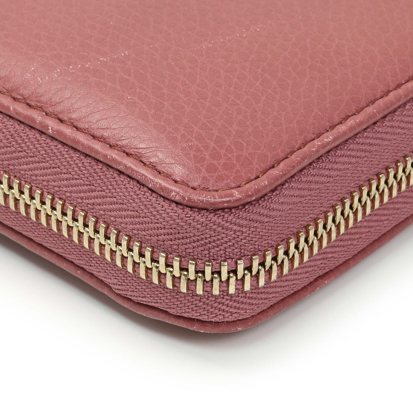 Exclusive Gucci Rose Pebbled Calfskin Soho Zip Around Wallet — Lifestyle View