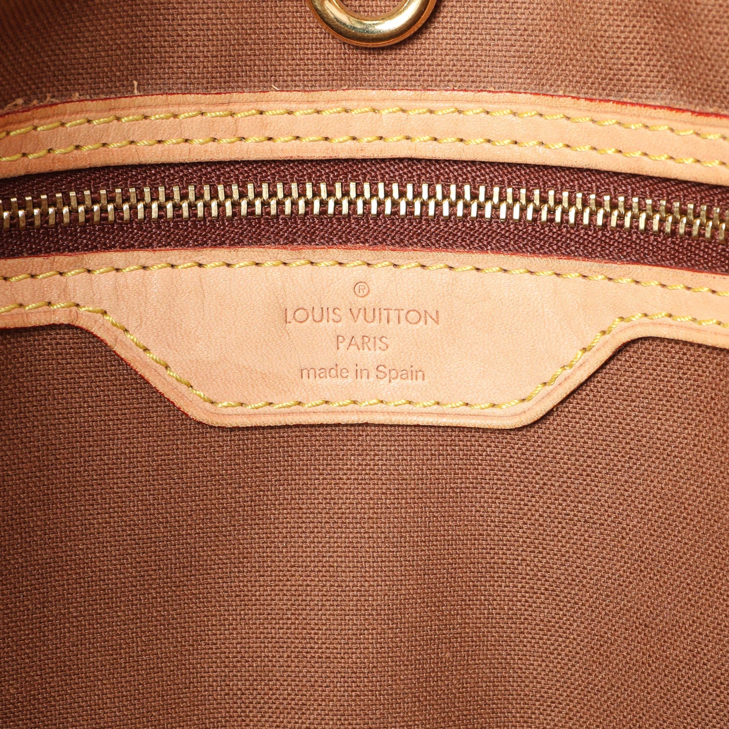 Exclusive Louis Vuitton Monogram Batignolles Horizontal — Alternate View 9