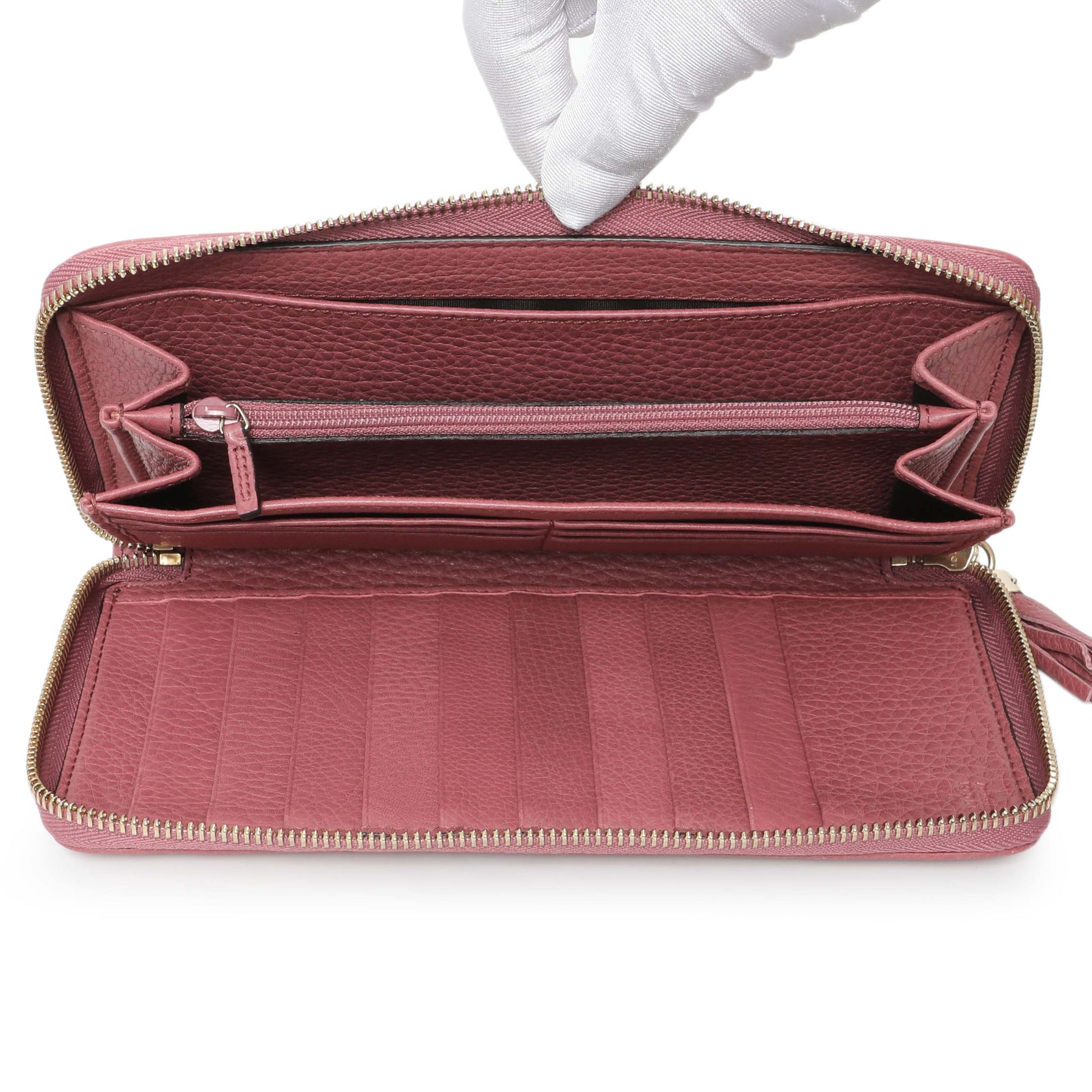 Exclusive Gucci Rose Pebbled Calfskin Soho Zip Around Wallet — Alternate View 8