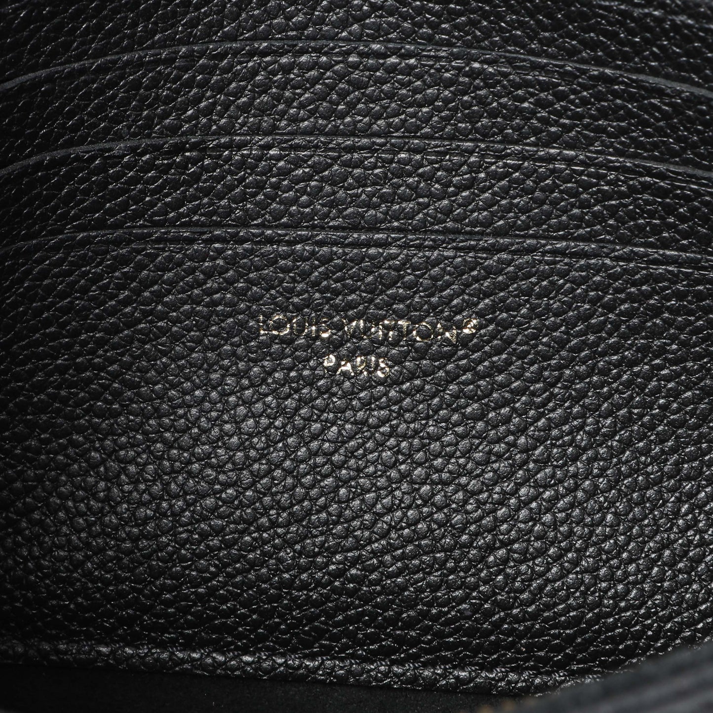 Exclusive Louis Vuitton Empreinte Monogram Giant Ivy Wallet On Chain — Detail View