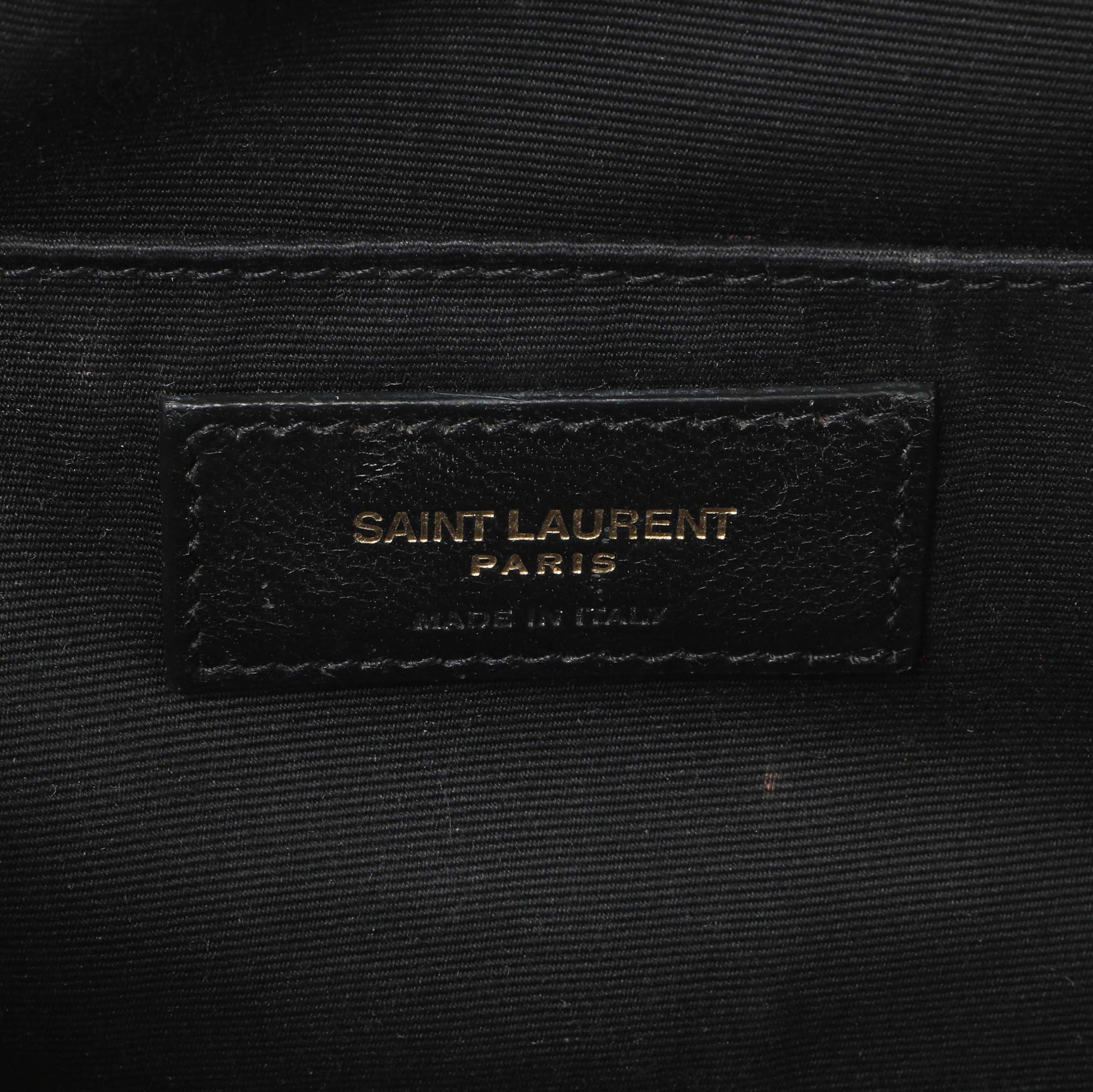 Exclusive Saint Laurent Black Patent Matelasse Monogram Mini Vicky Camera Bag — Alternate View 9