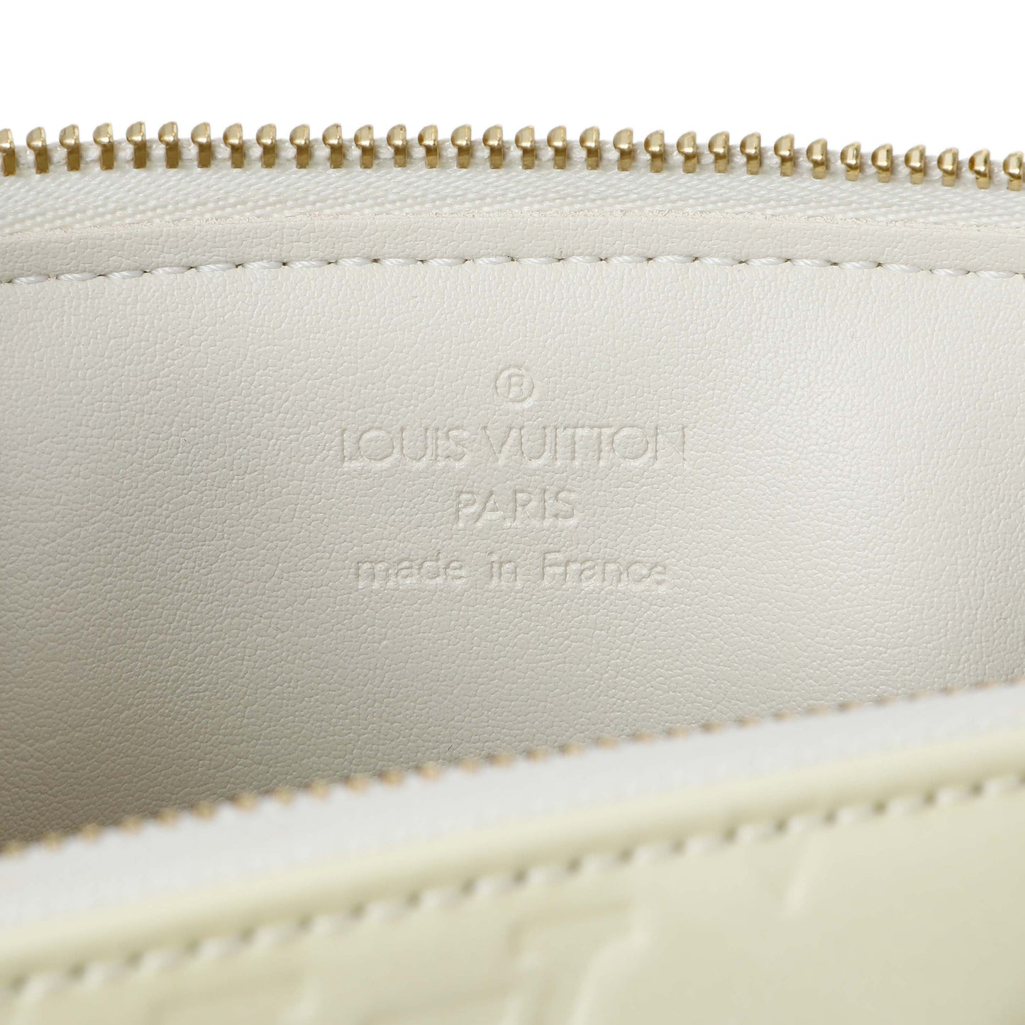 Exclusive Louis Vuitton Perle Vernis Lexington Pochette — Alternate View 9