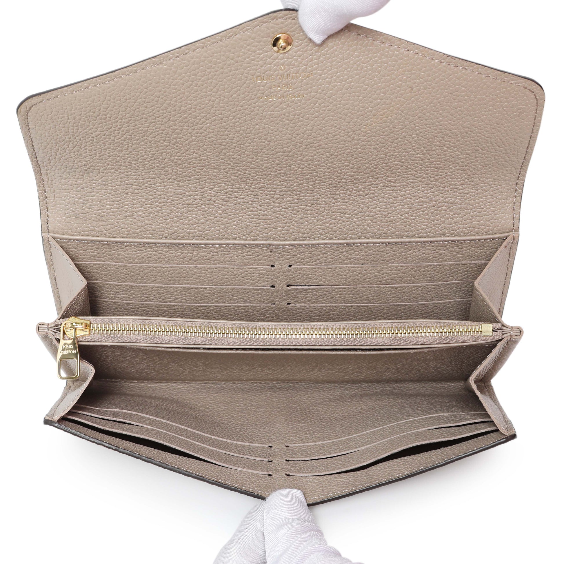 Exclusive Louis Vuitton Tourterelle Empreinte Sarah Wallet — Alternate View 8