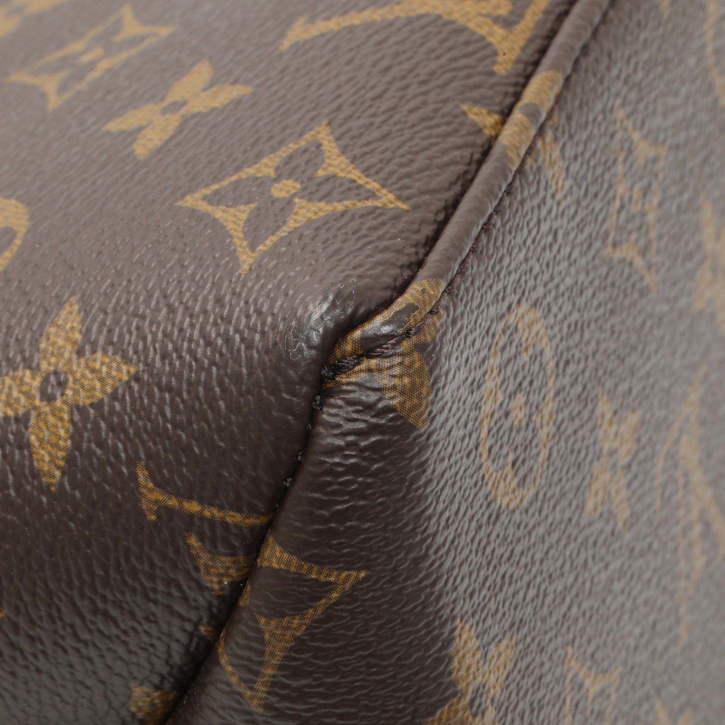Exclusive Louis Vuitton Monogram Petit Palais — Lifestyle View