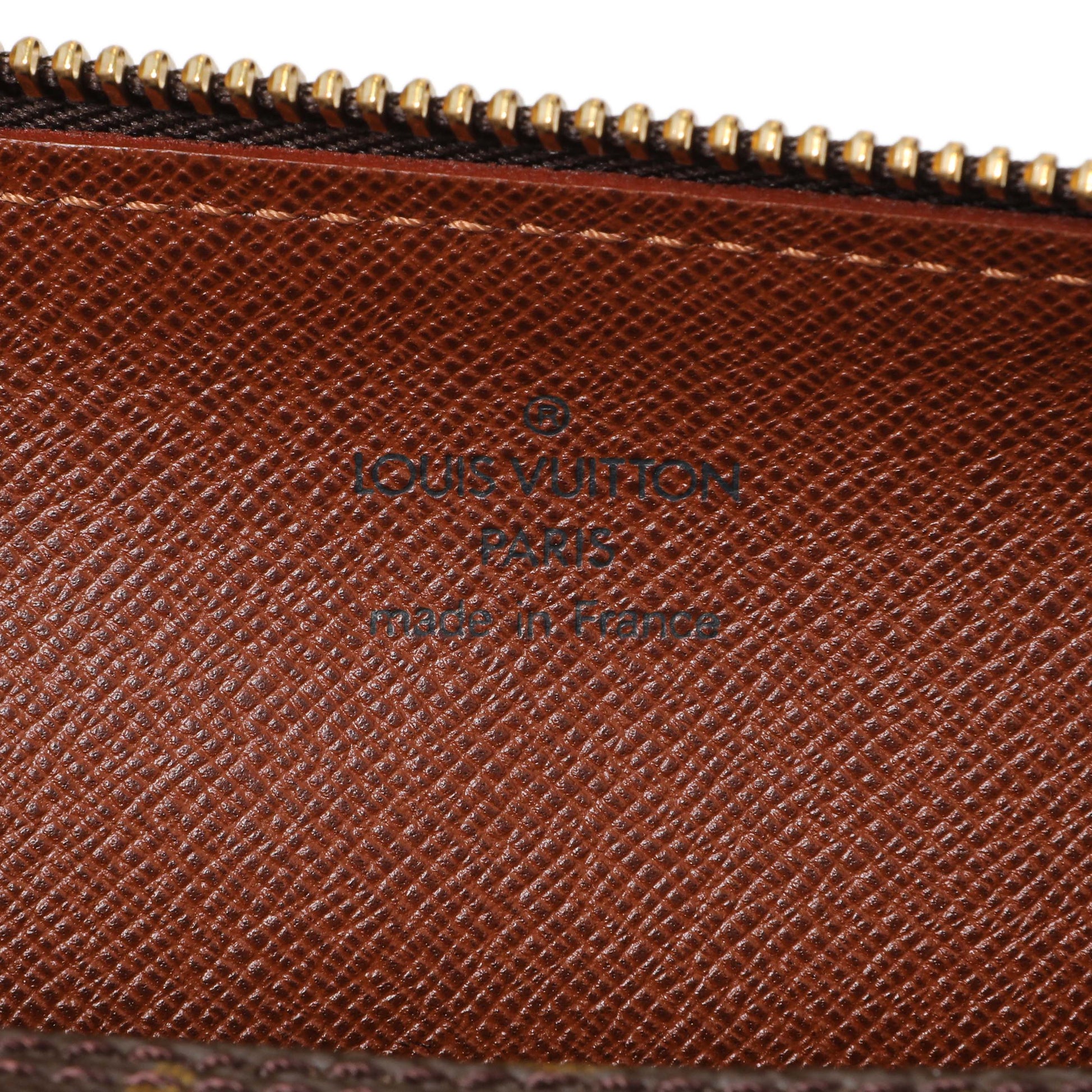 Exclusive Louis Vuitton Monogram Papillon 30 — Detail View