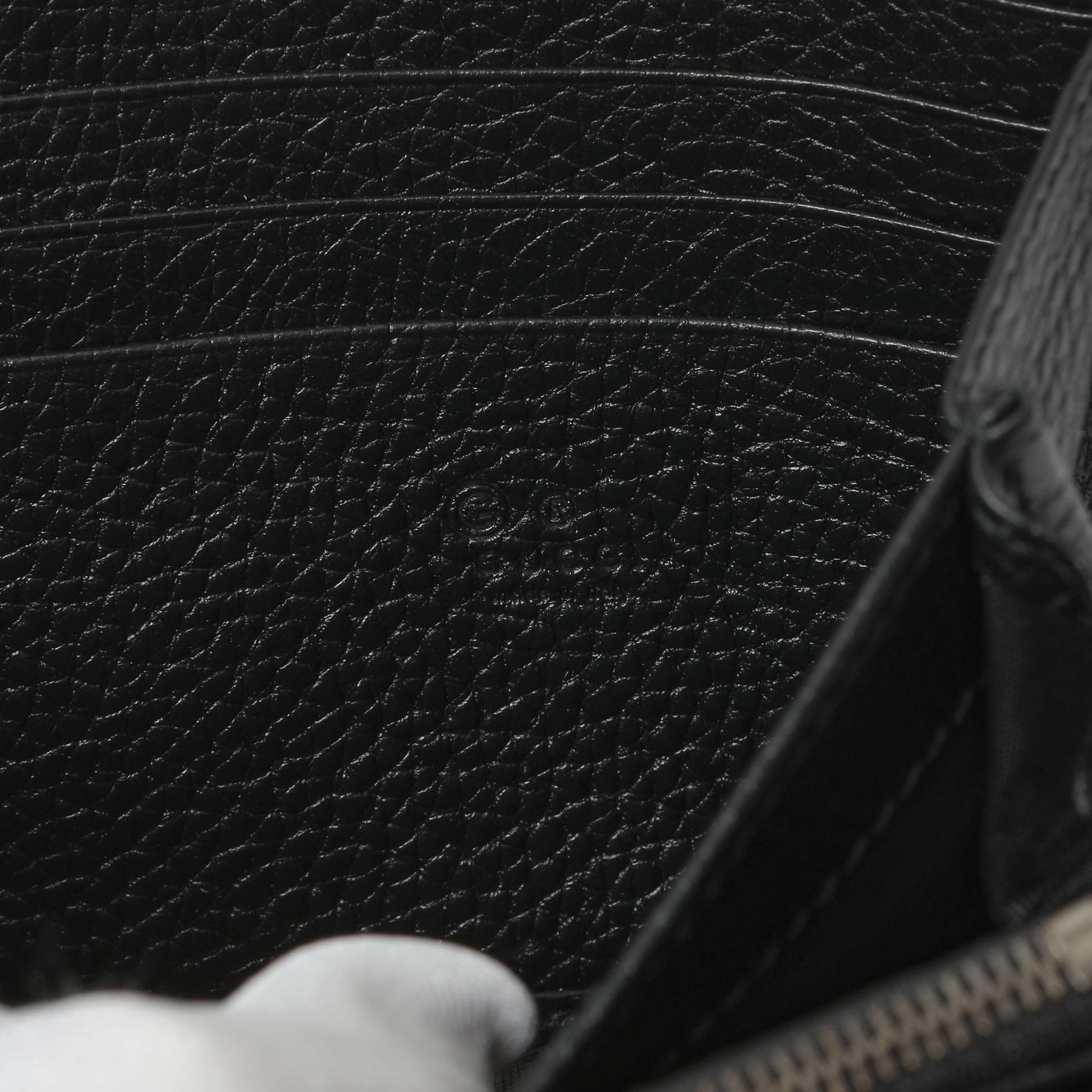 Exclusive Gucci Black Calfskin GG Marmont Chain Wallet — Alternate View 9