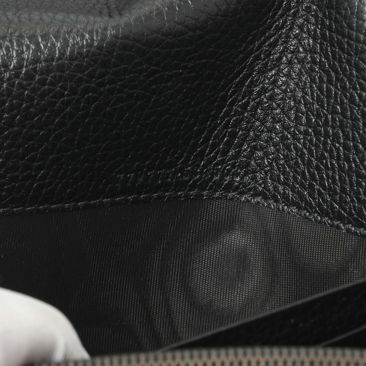 Exclusive Gucci Black Calfskin GG Marmont Chain Wallet — Alternate View 10