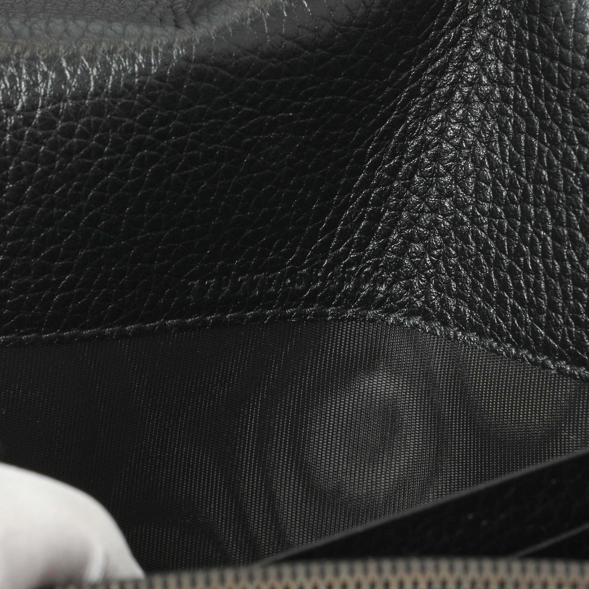 Exclusive Gucci Black Calfskin GG Marmont Chain Wallet — Alternate View 10