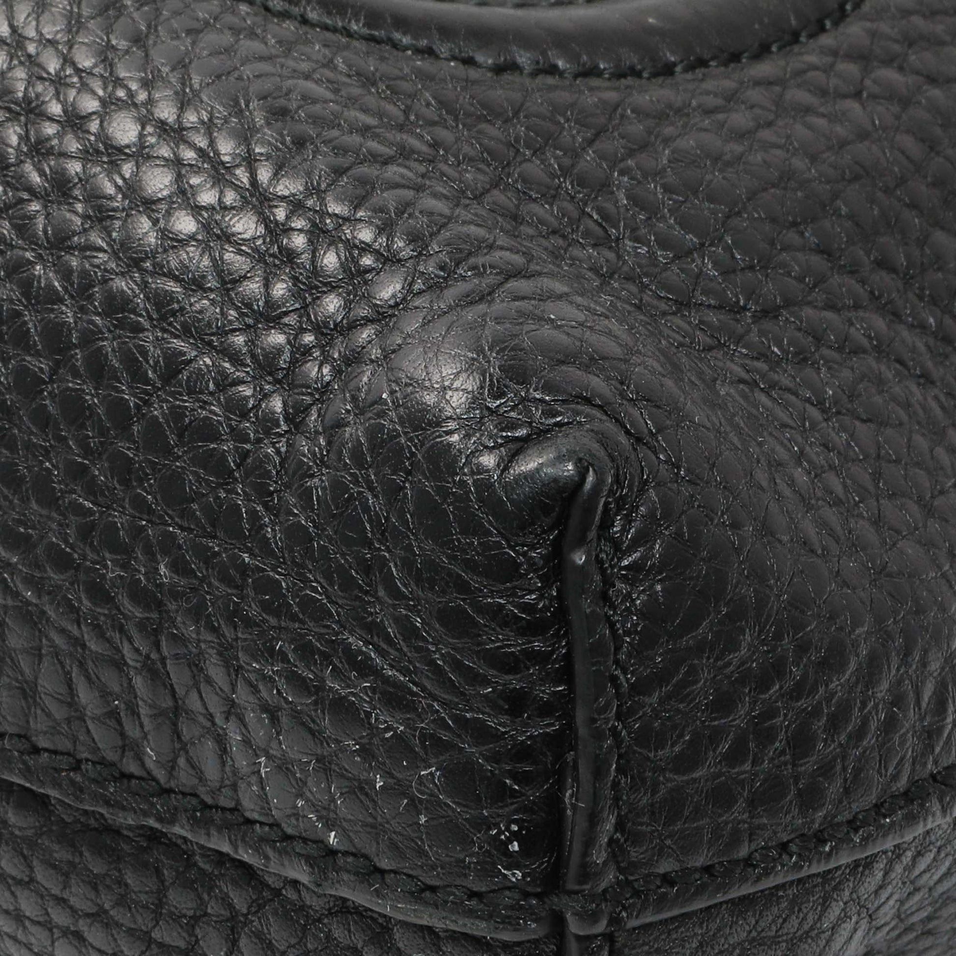 Exclusive Gucci Black Pebbled Calfskin Medium Soho Messenger Bag — Detail View