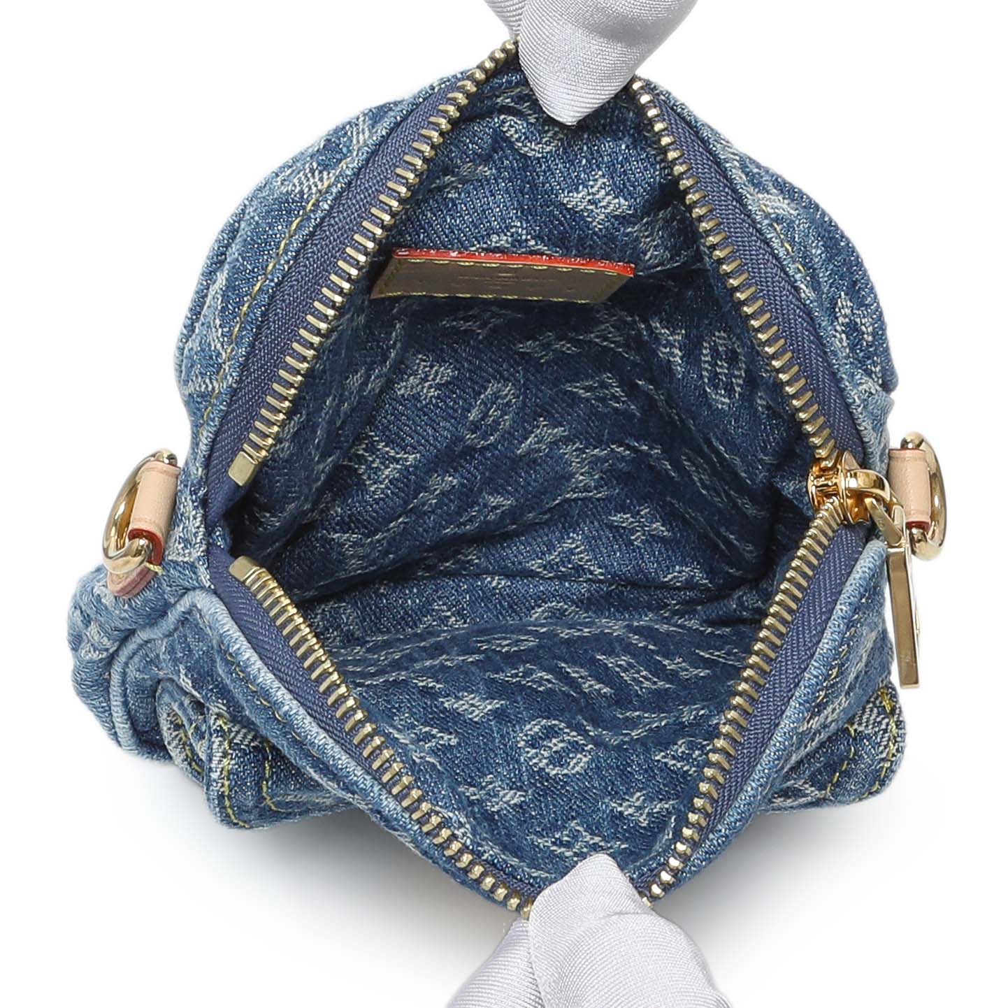 Exclusive Louis Vuitton Denim Fairfax Pochette — Top View