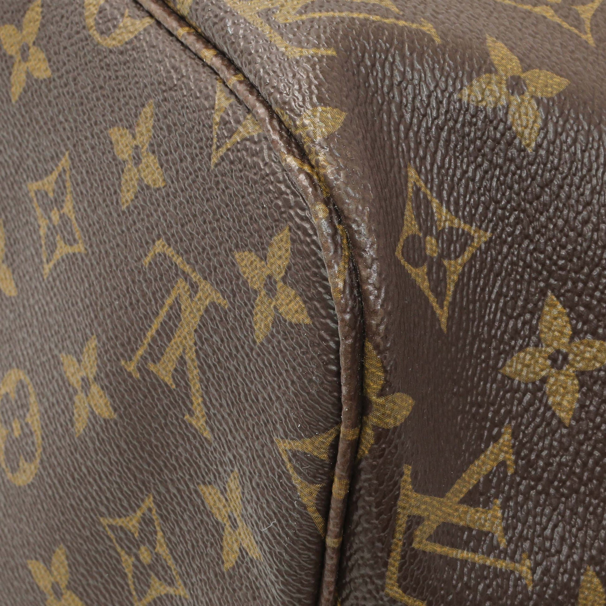 Exclusive Louis Vuitton Monogram Neo Neverfull MM — Alternate View 7