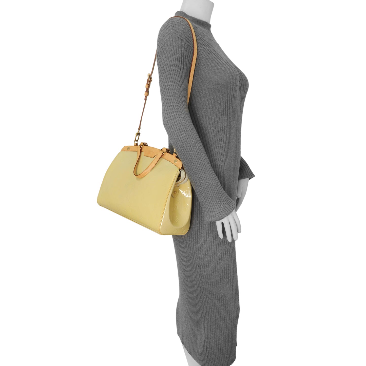 Exclusive Louis Vuitton Blanc Corail Vernis Brea MM — Alternate View 11