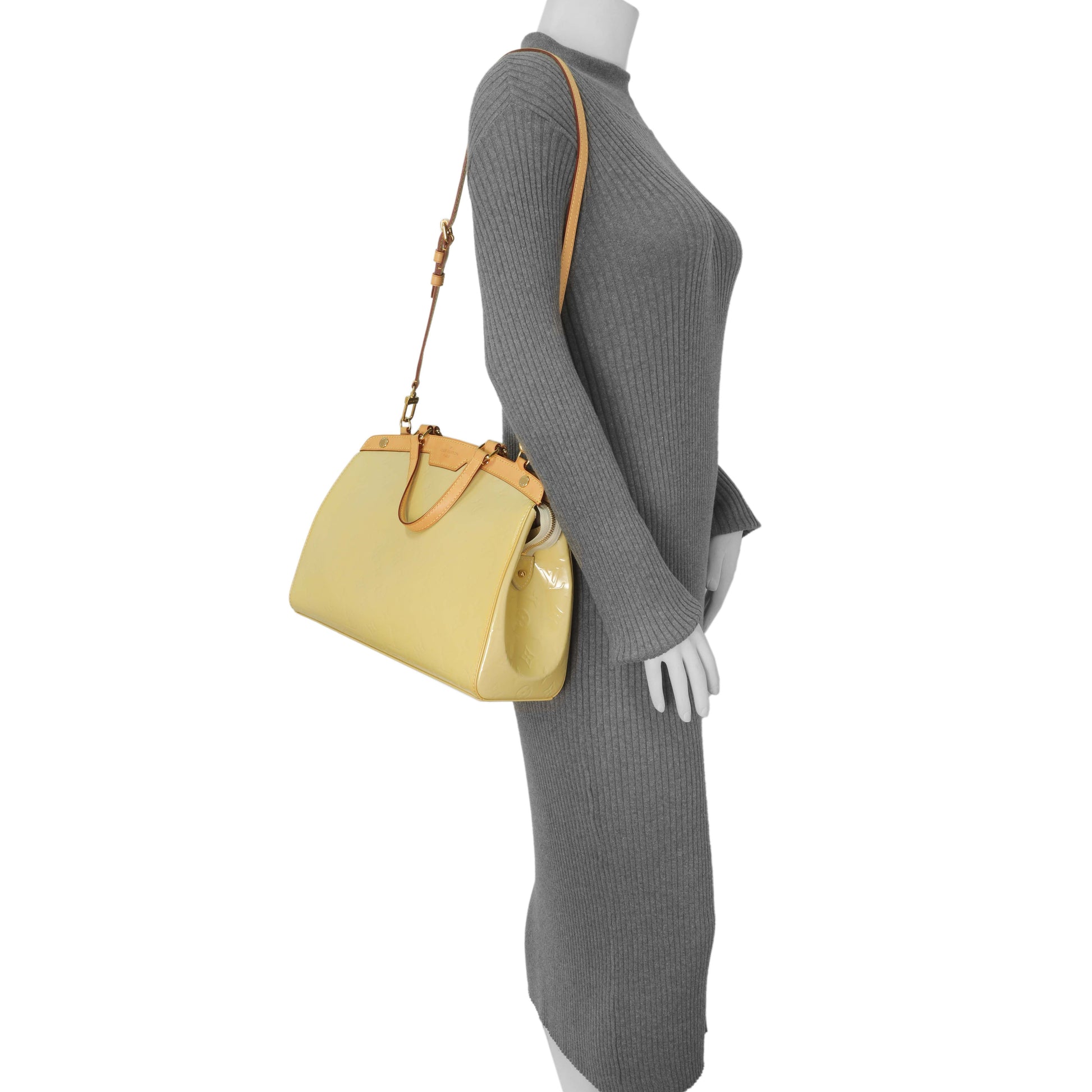 Exclusive Louis Vuitton Blanc Corail Vernis Brea MM — Alternate View 11