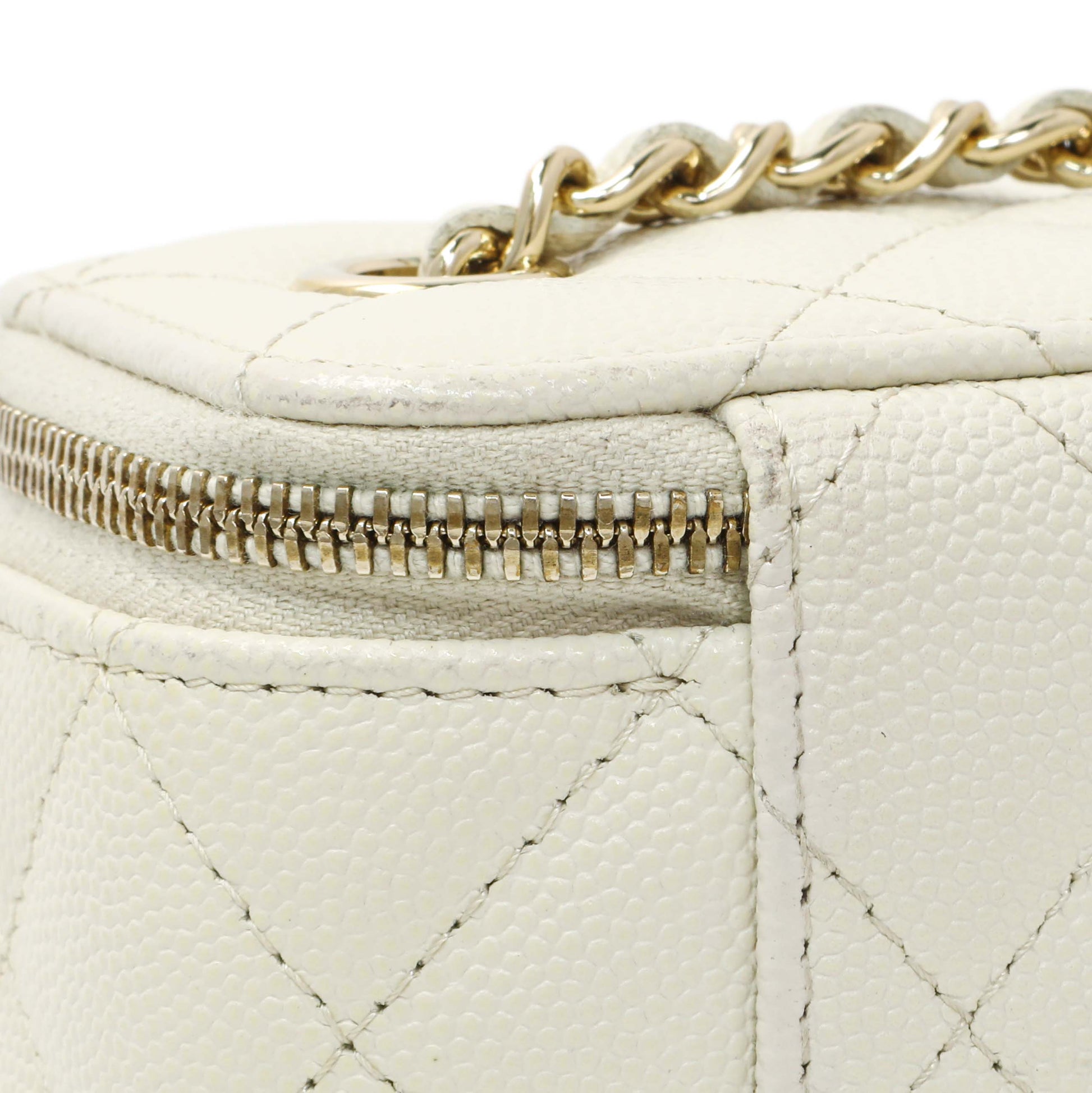 Exclusive Chanel White Caviar Mini Vanity Case With Chain — Alternate View 11