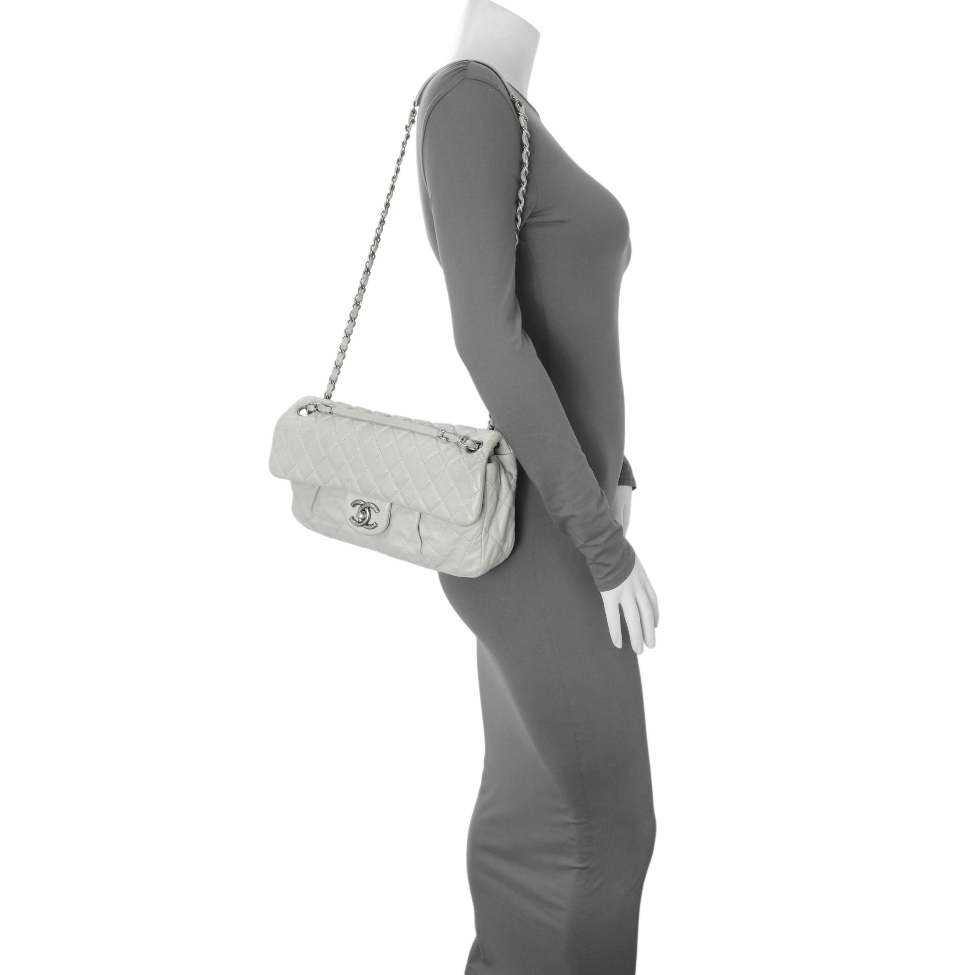 Exclusive Chanel Grey Quilted Iridescent Calfskin Leather Chic Quilt Flap Bag — Alternate View 12