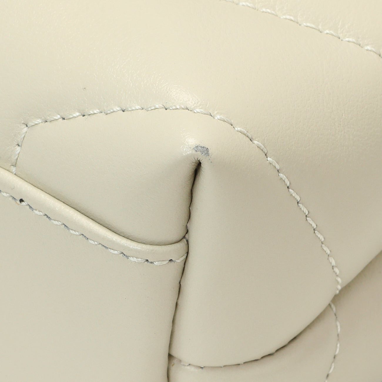 Exclusive Saint Laurent Ivory Calfskin Monogram Toy Loulou Crossbody — Detail View