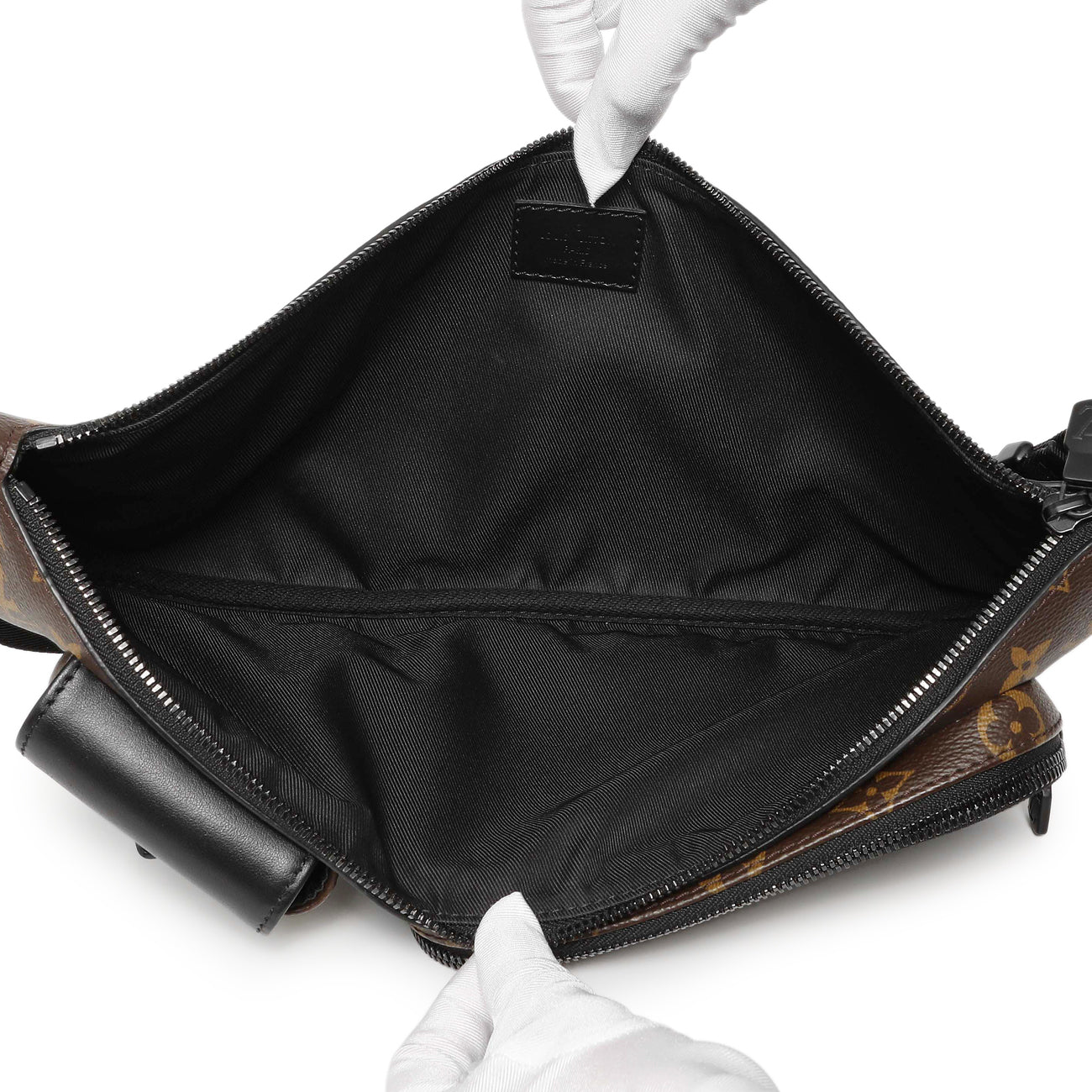 Exclusive Louis Vuitton Monogram Macassar Christopher Bumbag — Top View