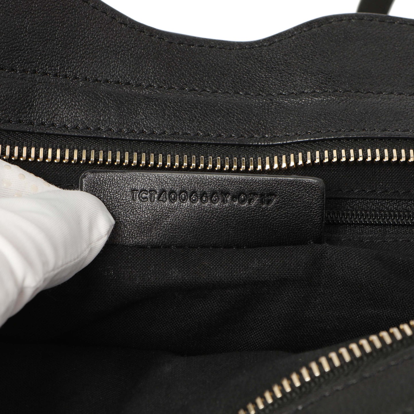 Exclusive Saint Laurent Black Sheepskin Small Cabas Chyc — Alternate View 10