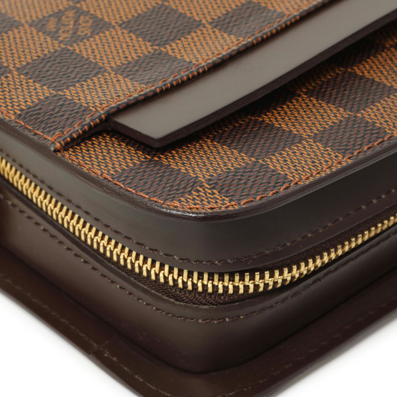 Exclusive Louis Vuitton Damier Ebene Pochette Saint Louis Clutch — Top View