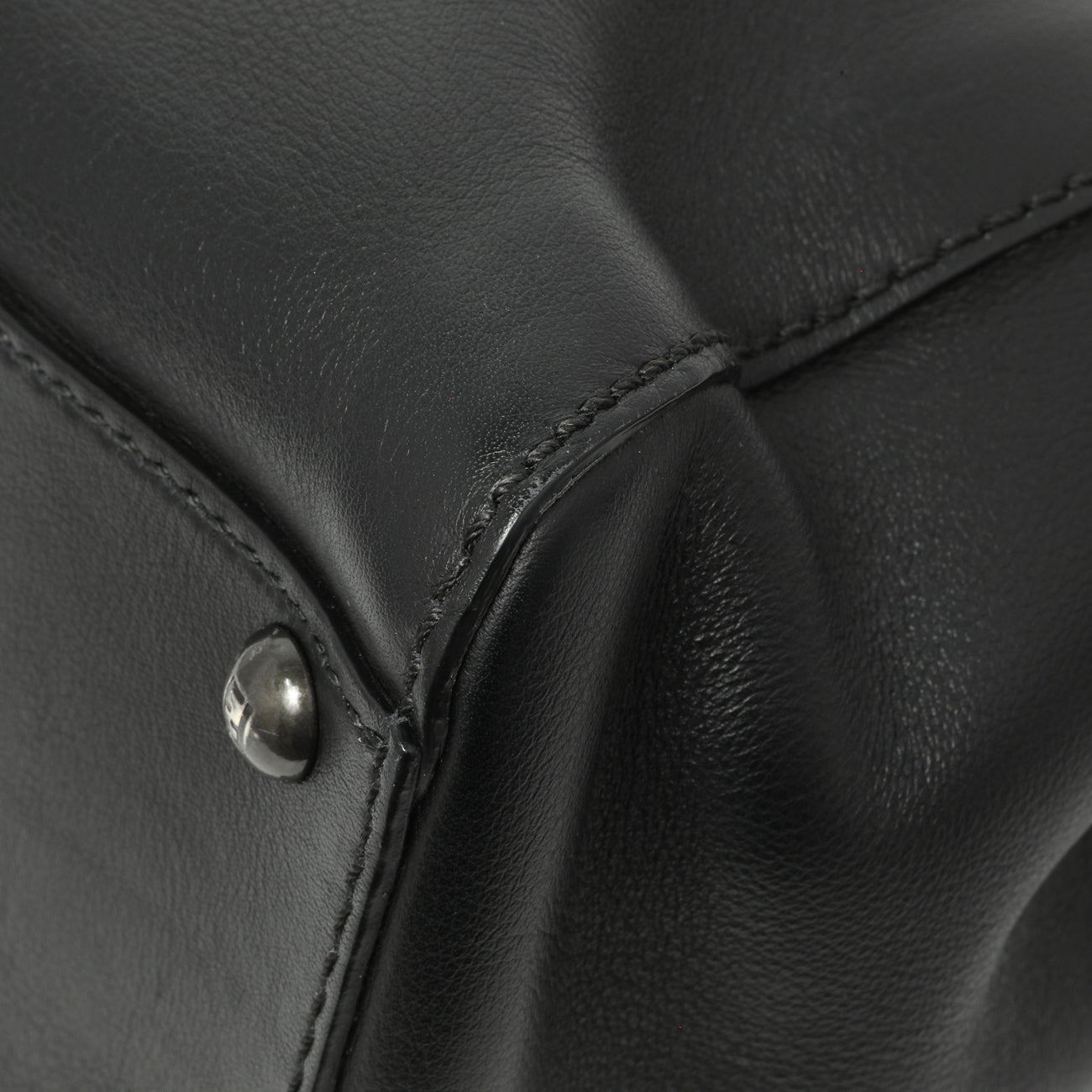Exclusive Fendi Black Vitello Seta Medium Peekaboo Iconic Satchel — Detail View