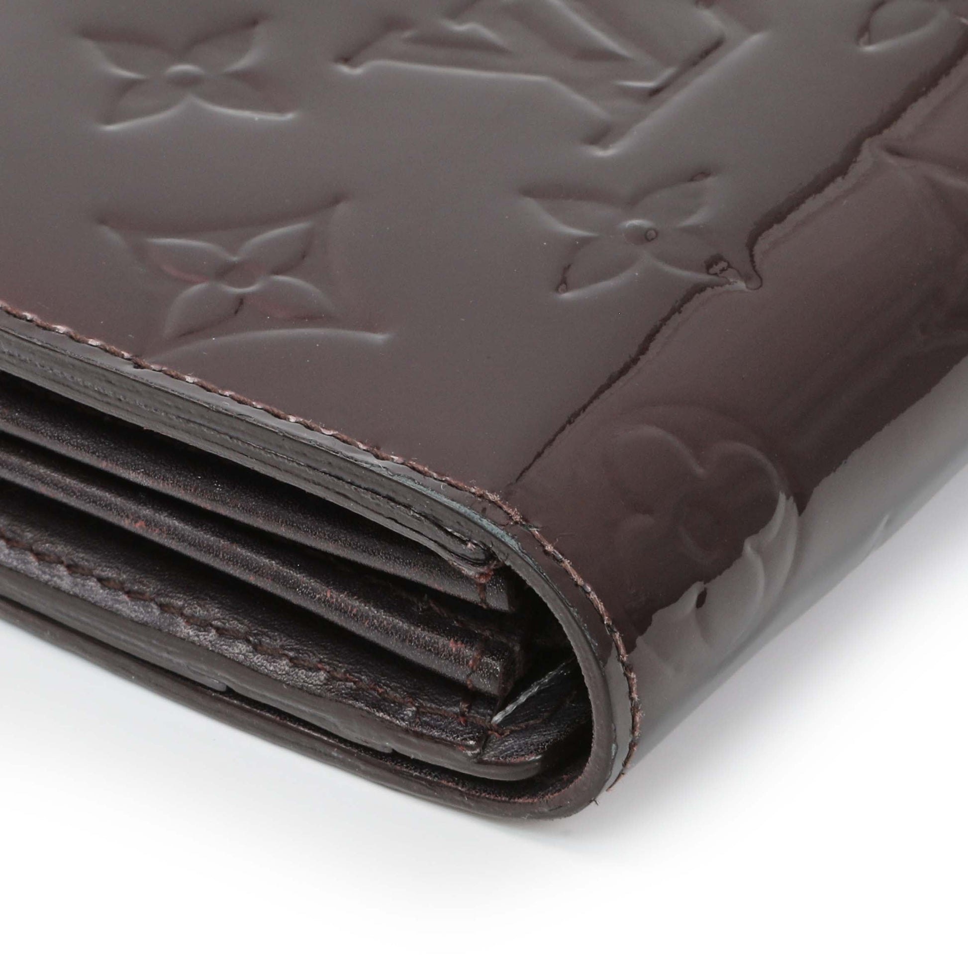 Exclusive Louis Vuitton Amarante Vernis Sarah Wallet — Alternate View 10
