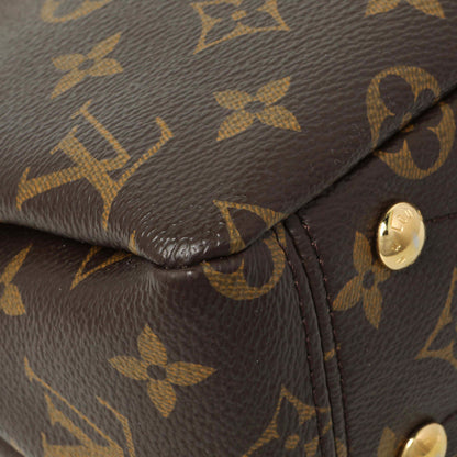 Exclusive Louis Vuitton Monogram Noir Pallas BB — Lifestyle View