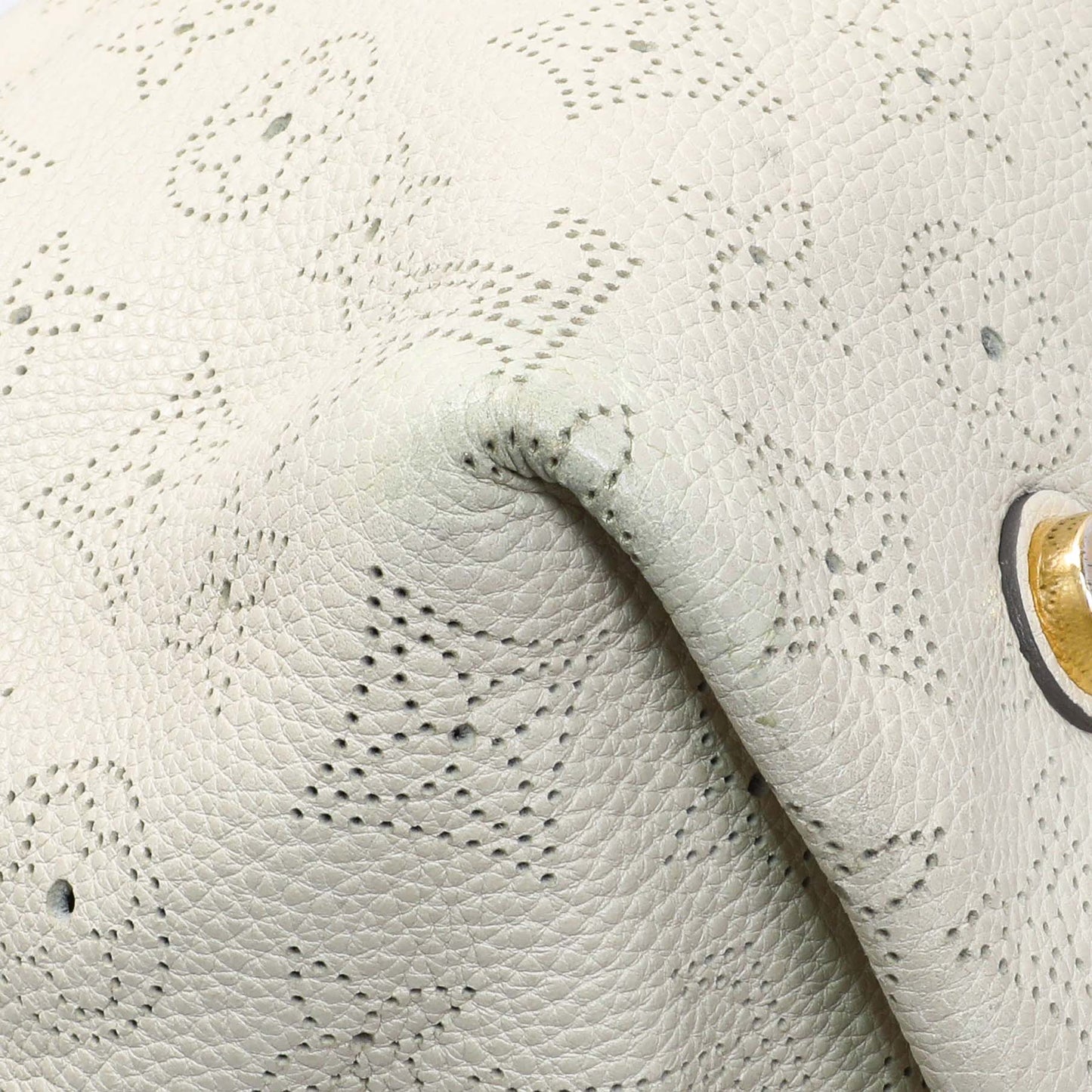 Exclusive Louis Vuitton Ivory Mahina Cirrus MM — Top View