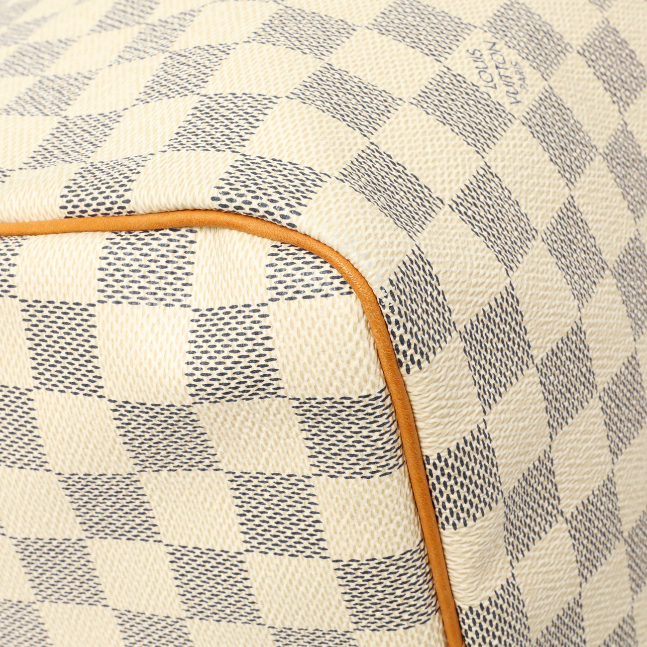 Exclusive Louis Vuitton Damier Azur Speedy 30 — Top View