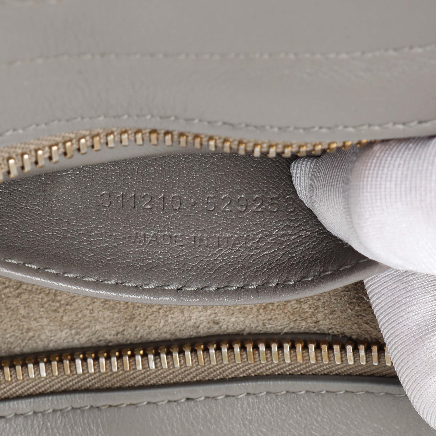 Exclusive Saint Laurent Grey Calfskin Small Classic Y Cabas — Alternate View 10