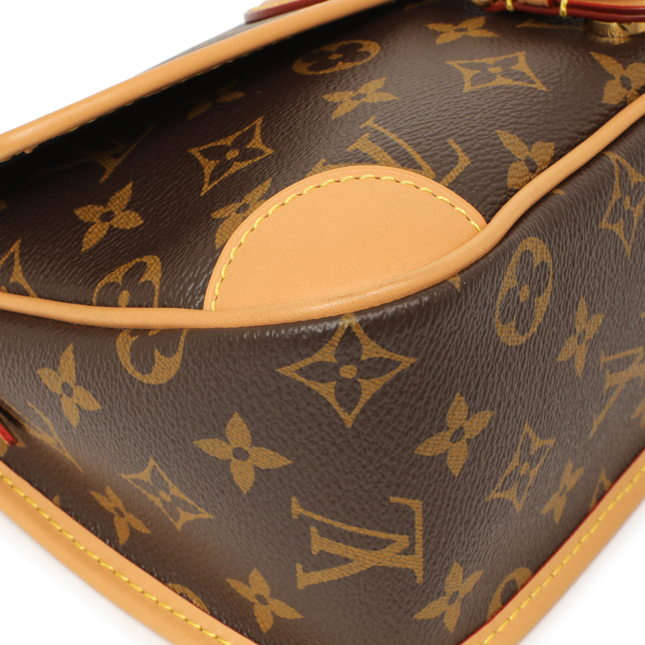Exclusive Louis Vuitton Monogram Diane — Top View
