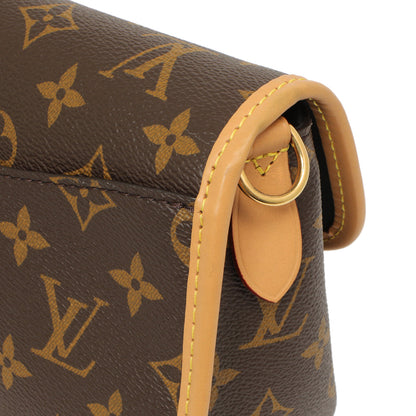 Exclusive Louis Vuitton Monogram Diane — Alternate View 9