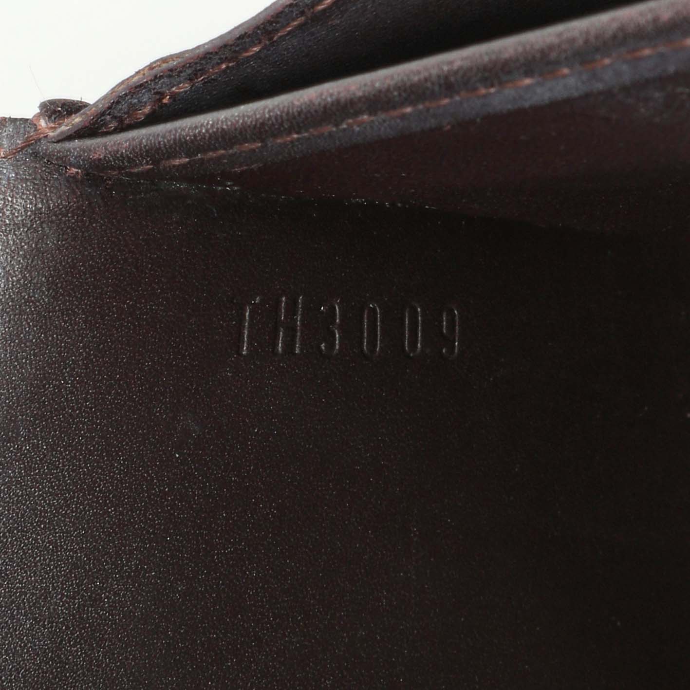 Exclusive Louis Vuitton Amarante Vernis Sarah Wallet — Alternate View 14