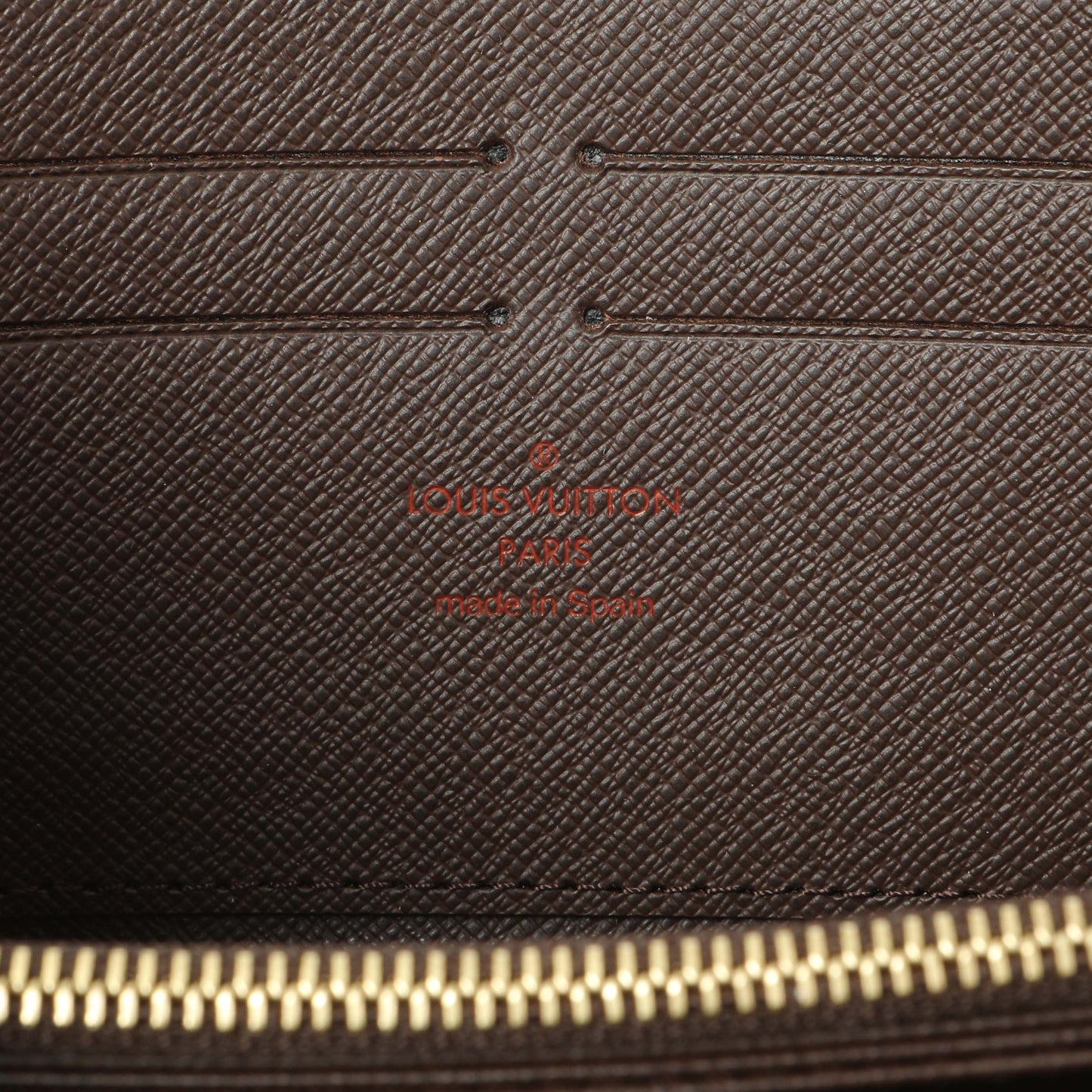 Exclusive Louis Vuitton Damier Ebene Zippy Wallet — Detail View