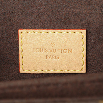 Exclusive Louis Vuitton Monogram Pochette Metis — Detail View