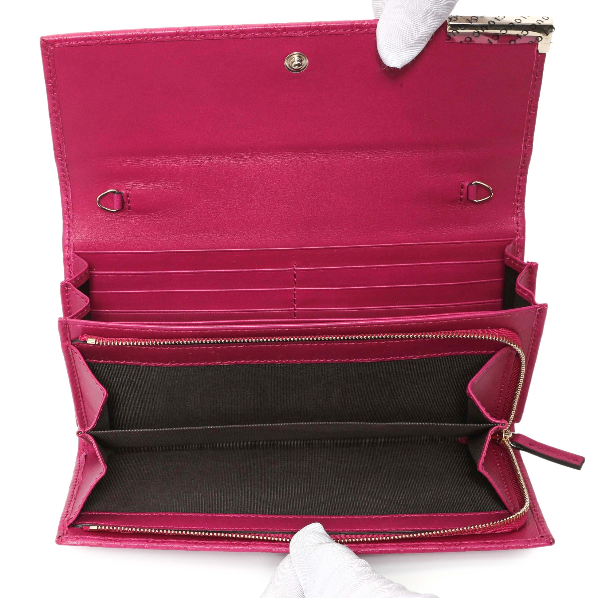 Exclusive Gucci Bouganville Microguccissima Chain Wallet — Detail View