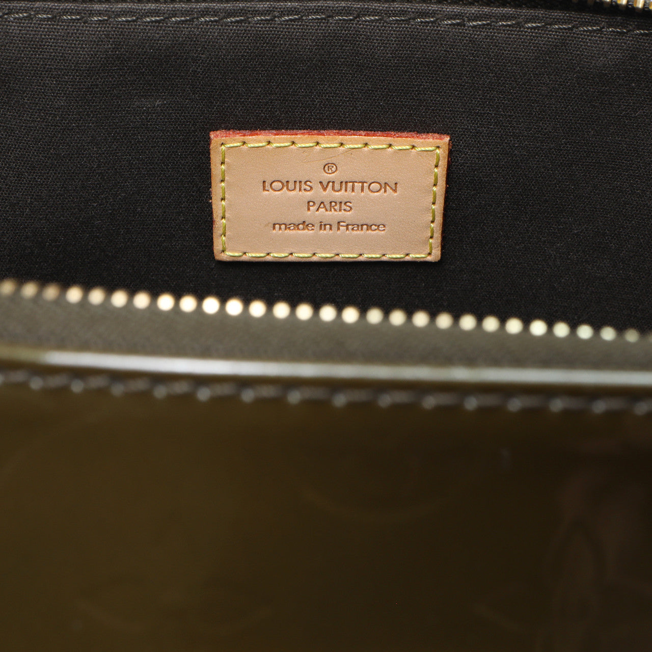 Exclusive Louis Vuitton Vert Olive Vernis Bellevue GM — Lifestyle View