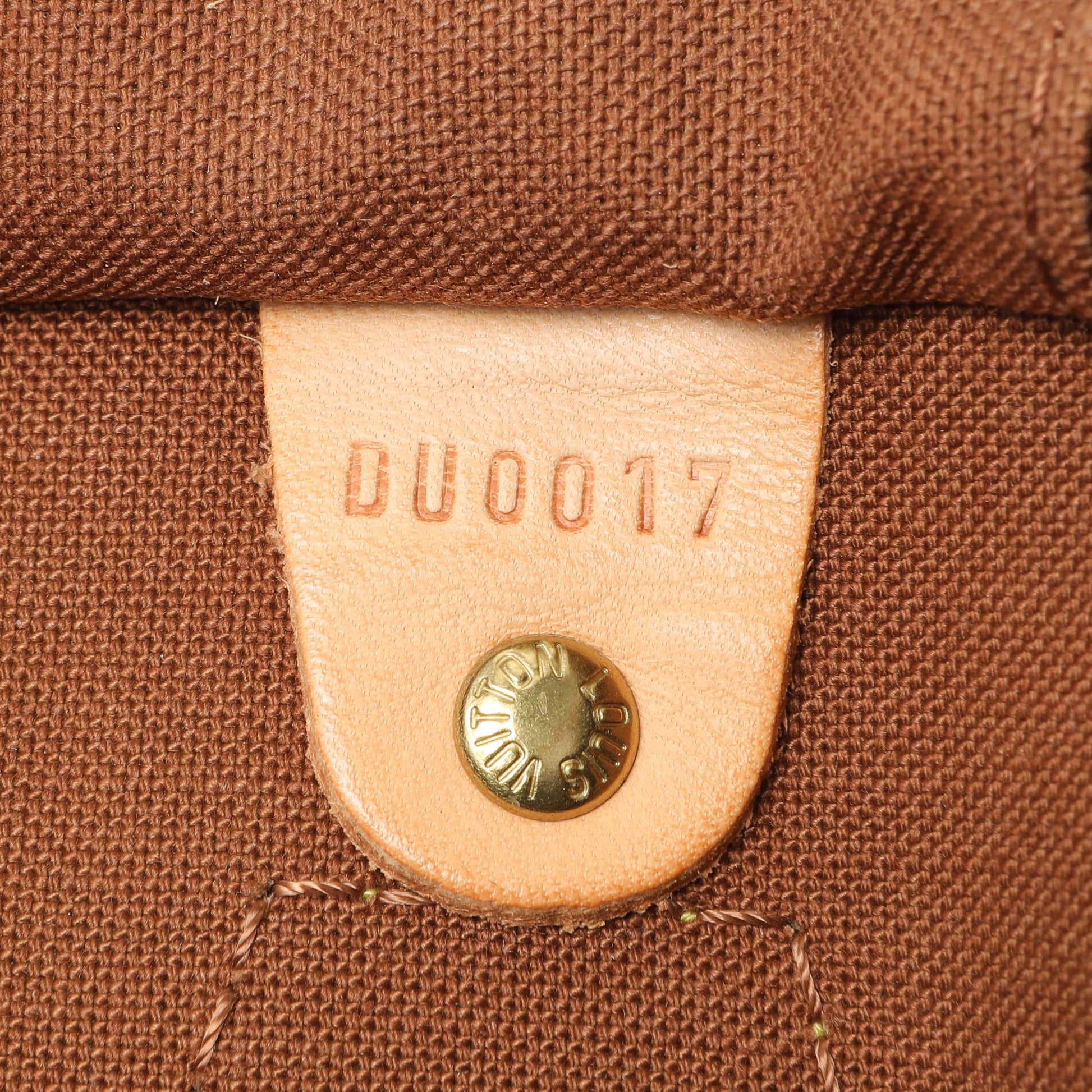 Exclusive Louis Vuitton Monogram Speedy 30 — Lifestyle View