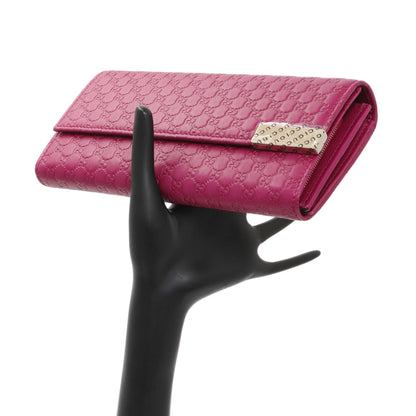 Exclusive Gucci Bouganville Microguccissima Chain Wallet — Top View