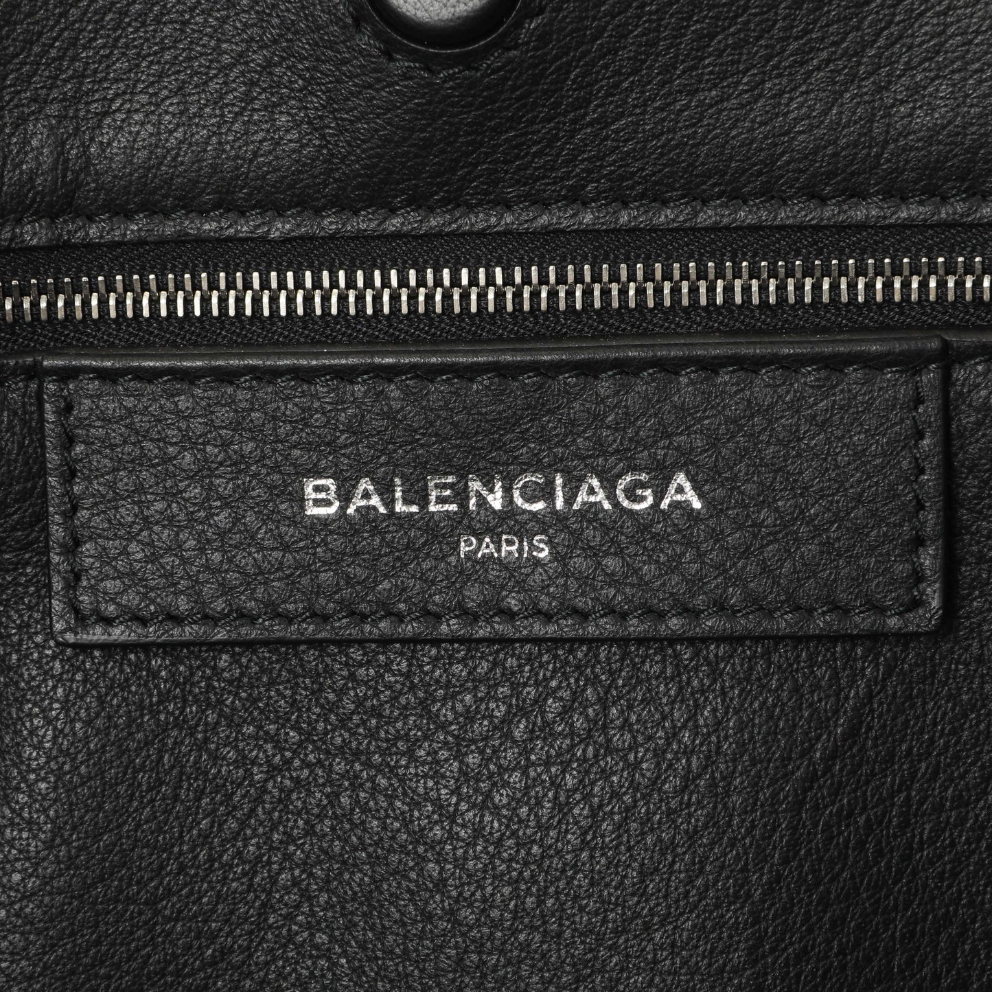 Exclusive Balenciaga Black Veau Papier A6 Zip Around Black Tote — Detail View