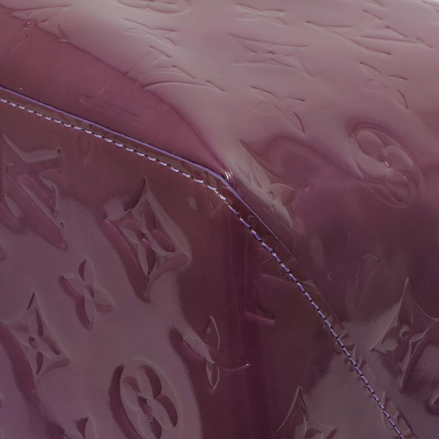 Exclusive Louis Vuitton Purple Vernis Reade GM — Detail View