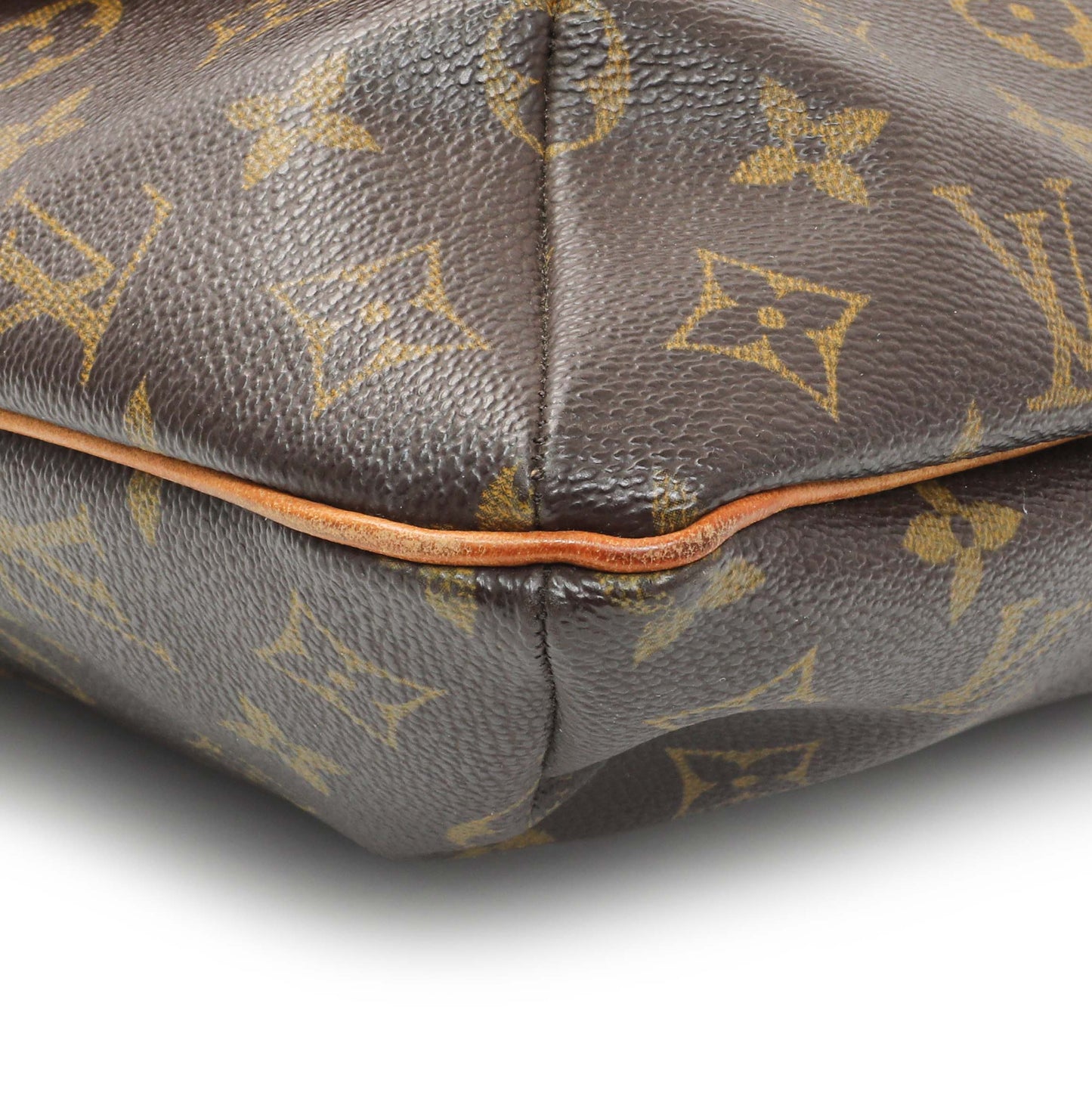 Exclusive Louis Vuitton Monogram Musette GM — Top View